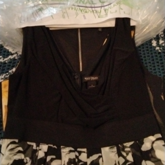 Dress - Picture 2 of 3